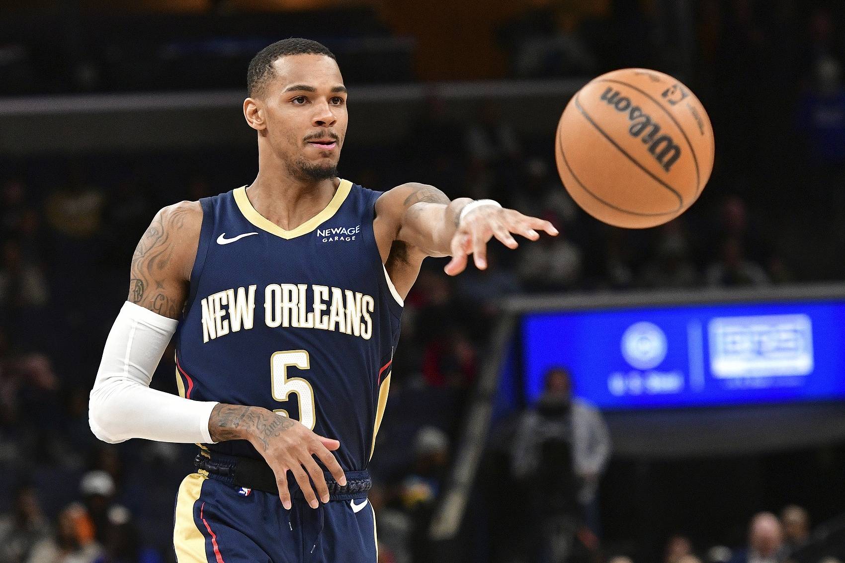 化的羽毛球 化的羽毛球