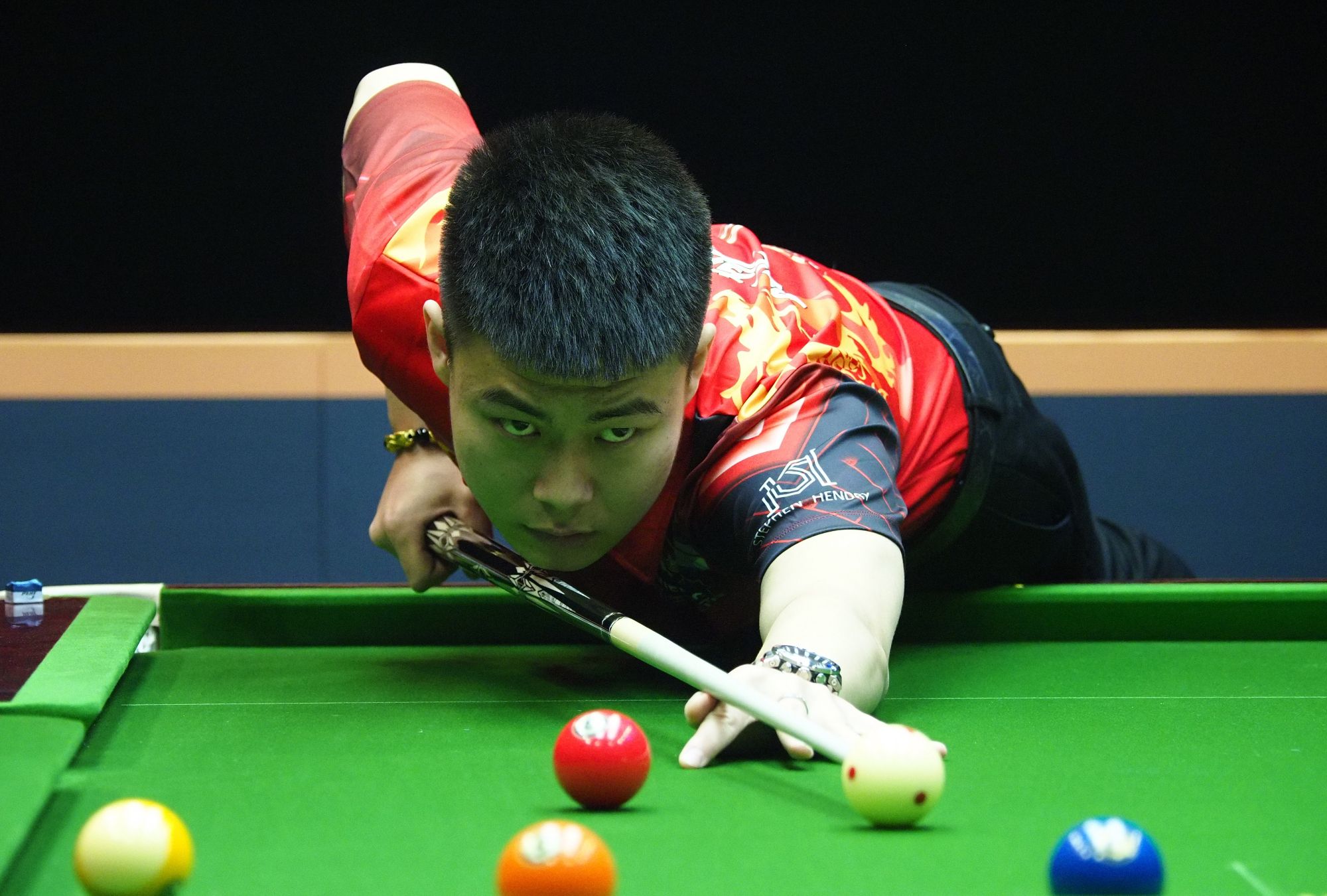 湖人正式与 湖人正式与